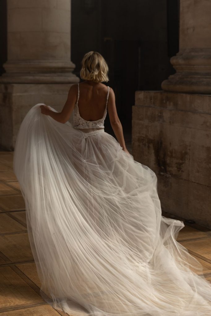 All white wedding styling for The Sweet Romance's styled wedding shoot