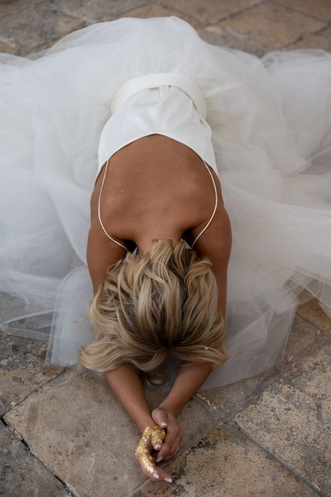 All white wedding styling for The Sweet Romance's styled wedding shoot