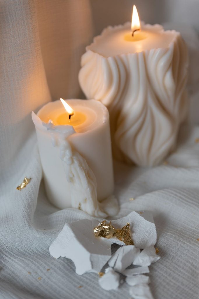 All white wedding styling for The Sweet Romance's styled wedding shoot