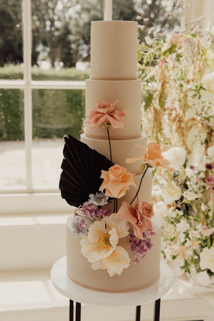 Pastel wedding inspiration with a monochrome twist