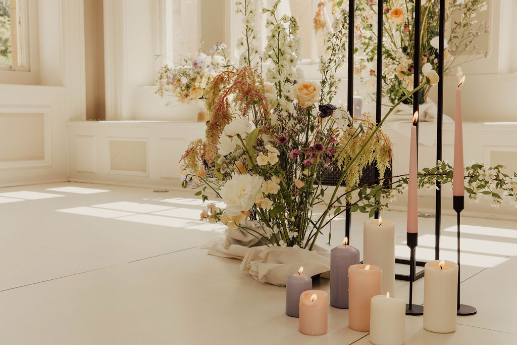 Pastel wedding inspiration with a monochrome twist