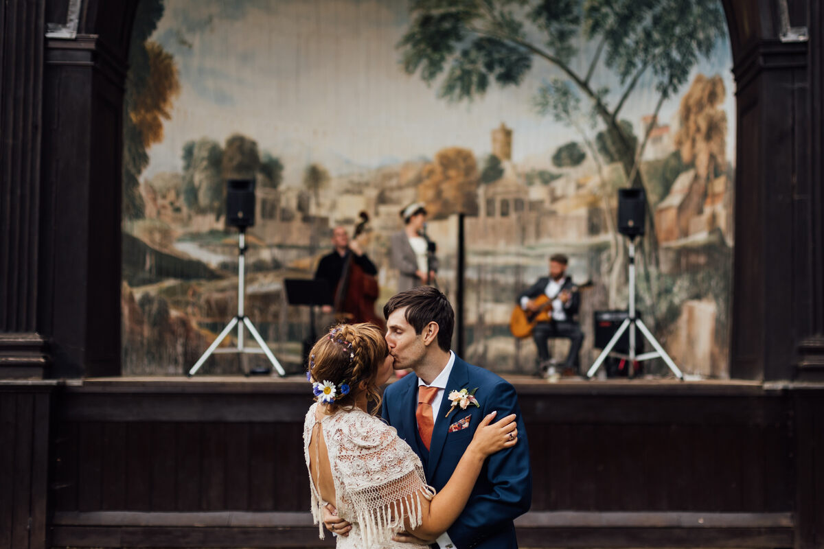 Rosie+ Andy's Larmer Tree Wedding | Amy-Rose Photography