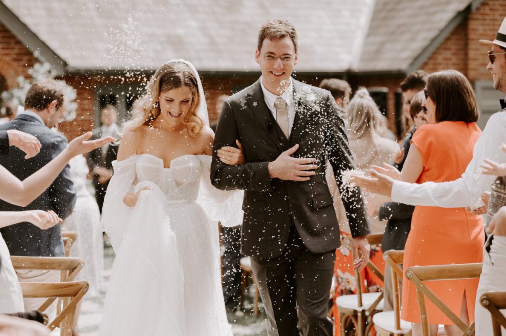 An outdoor wedding ceremony at Wilderness Reserve | Sharon Cudworth Photography
