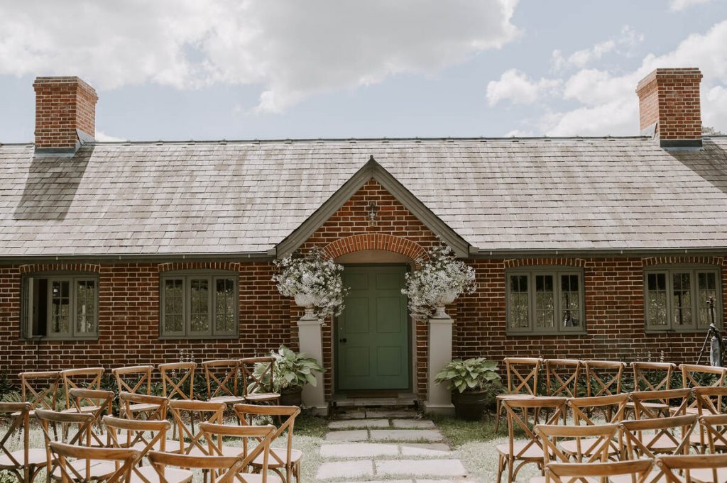An outdoor wedding ceremony at Wilderness Reserve | Sharon Cudworth Photography