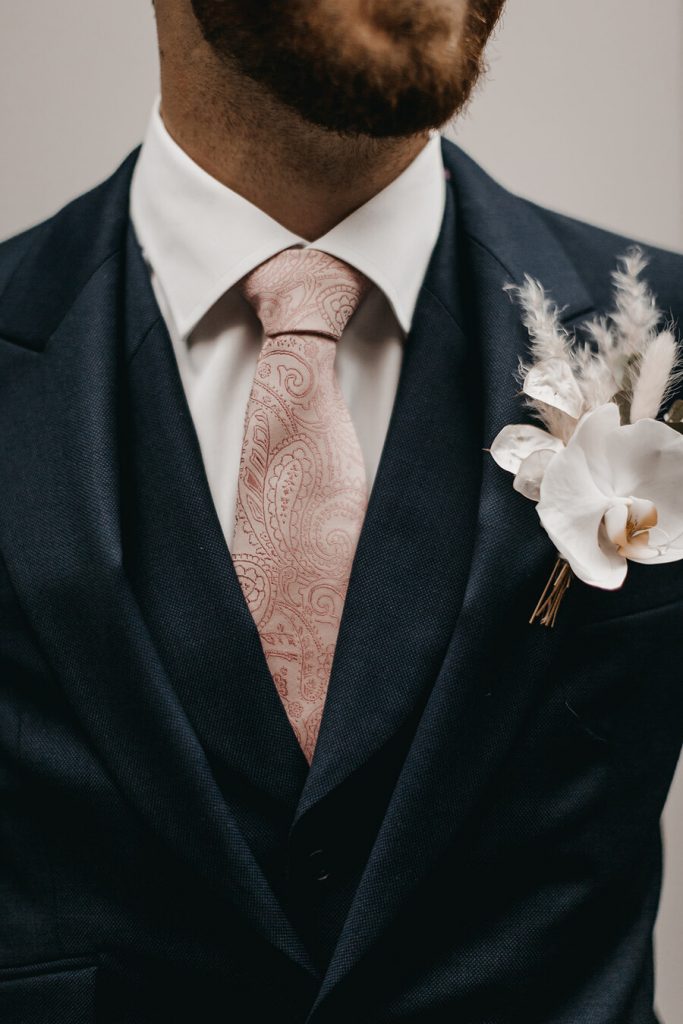 Love Story Inspiration wedding blog and recommended wedding suppliers