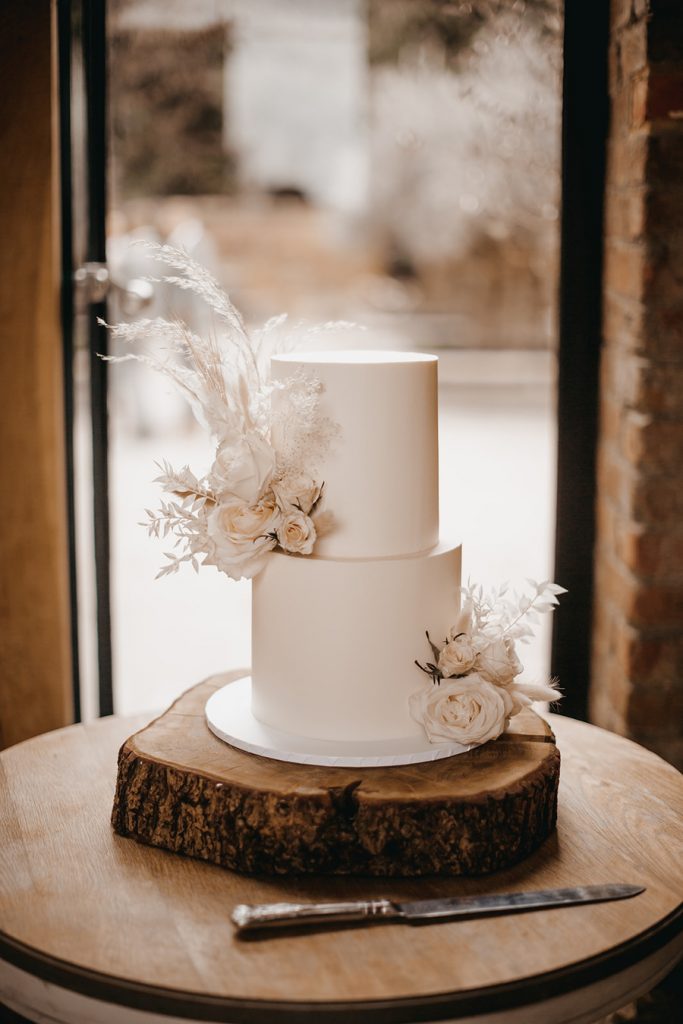 Love Story Inspiration wedding blog and recommended wedding suppliers
