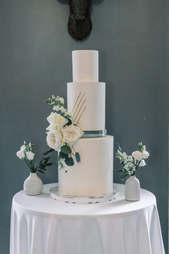 An elegant wedding at Glewstone Court | Iris & Ivy Photography