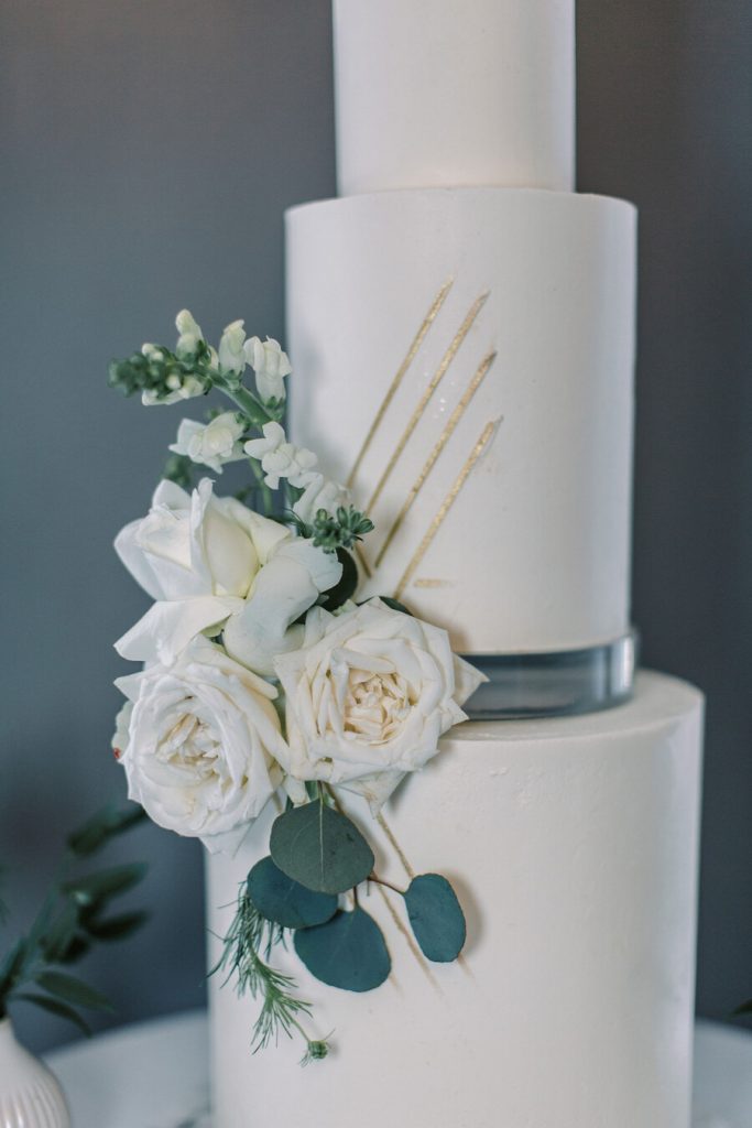 Elegant wedding inspiration on Love Story Inspiration - UK wedding blog