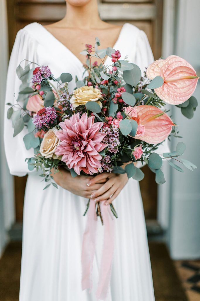 Elegant wedding inspiration on Love Story Inspiration - UK wedding blog