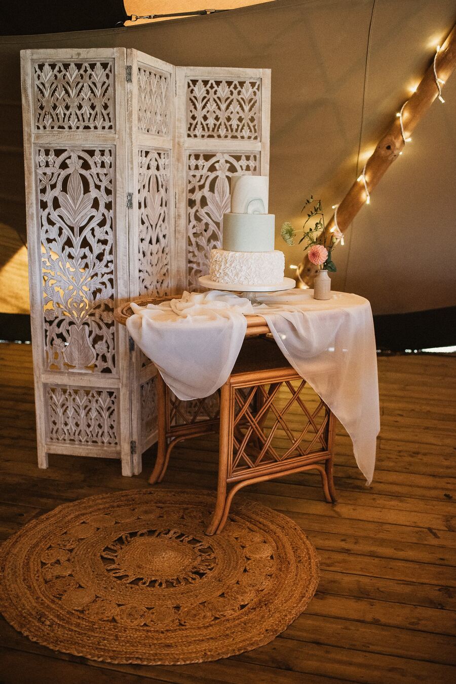 Boho Luxe wedding shoot at Inkersall Grange Tipi venue | Shaun Walker Photography