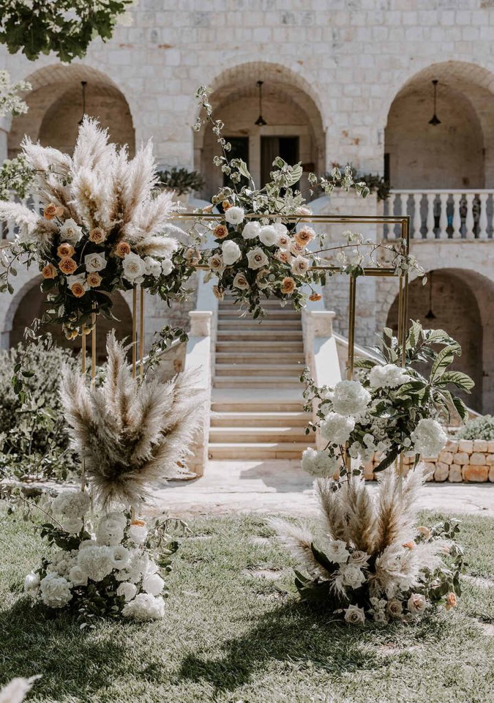 Destination wedding ceremony setting in Puglia | Nicola Dixon Photography