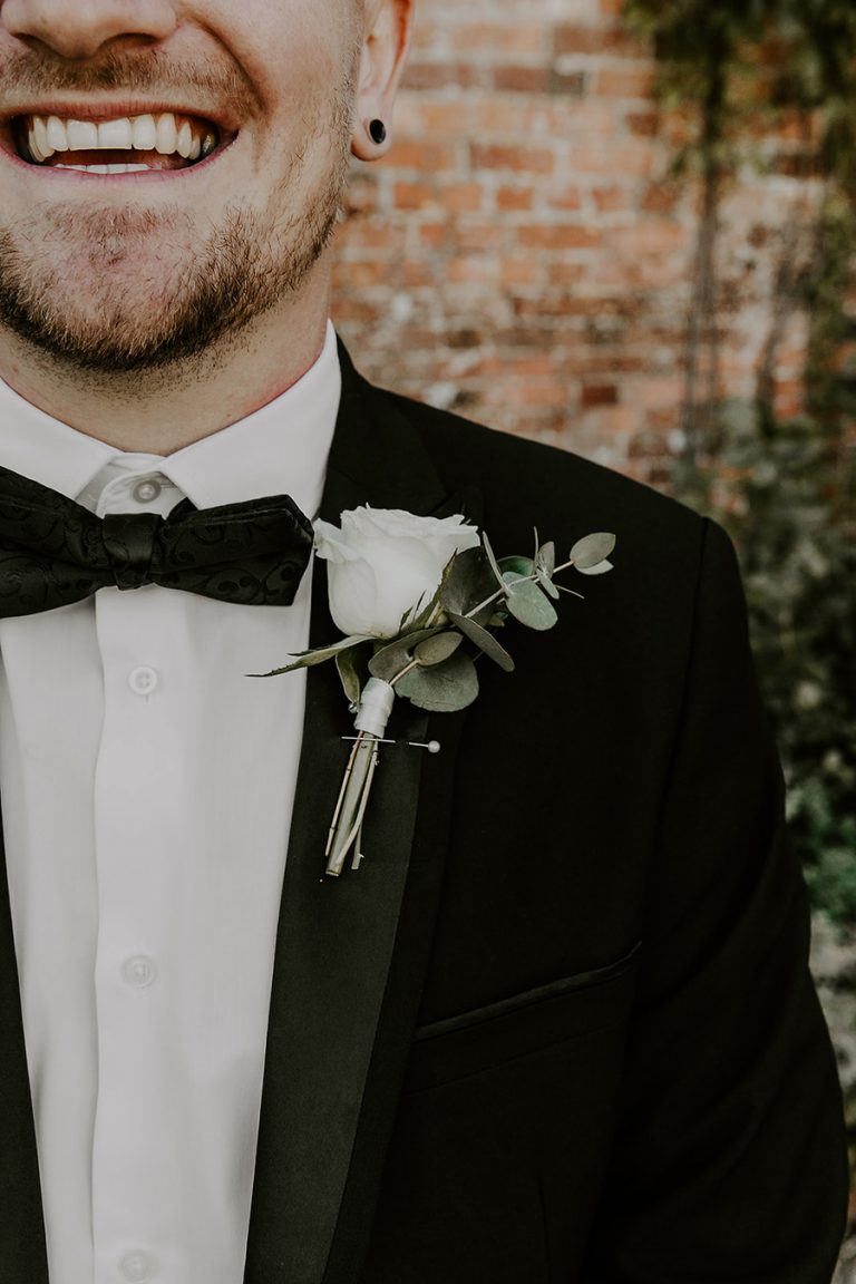 Minimalist wedding styling for an Autumnal wedding at Somerset's Elmhay Park | Love Story Inspiration wedding blog