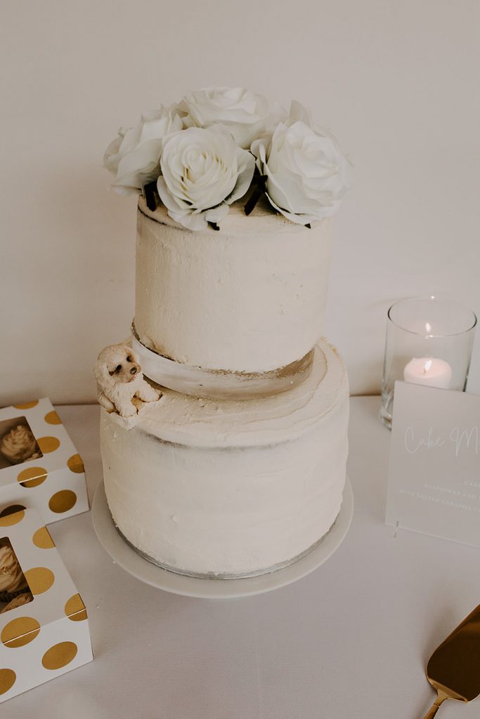 Minimalist wedding styling for Autumn wedding at Elmhay Park | Sian Hall Photography