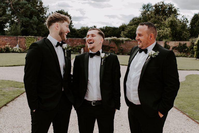 Minimalist wedding styling for an Autumnal wedding at Somerset's Elmhay Park | Love Story Inspiration wedding blog