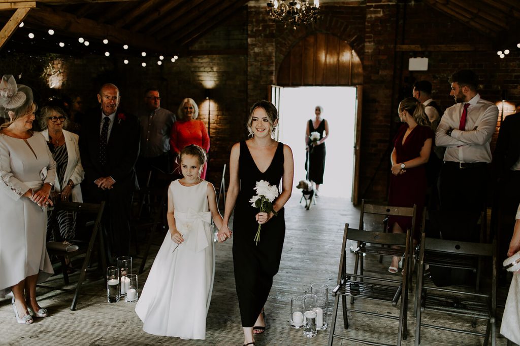 Sophie + Lee's minimalist wedding at Elmhay Park | Sian Hall Photography