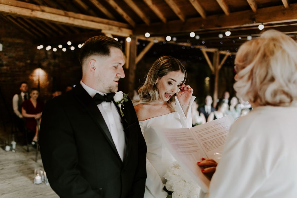 Sophie + Lee's minimalist wedding at Elmhay Park | Sian Hall Photography