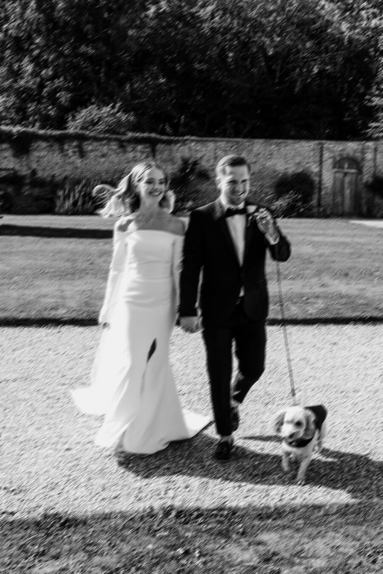 Minimalist wedding styling for an Autumnal wedding at Somerset's Elmhay Park | Love Story Inspiration wedding blog