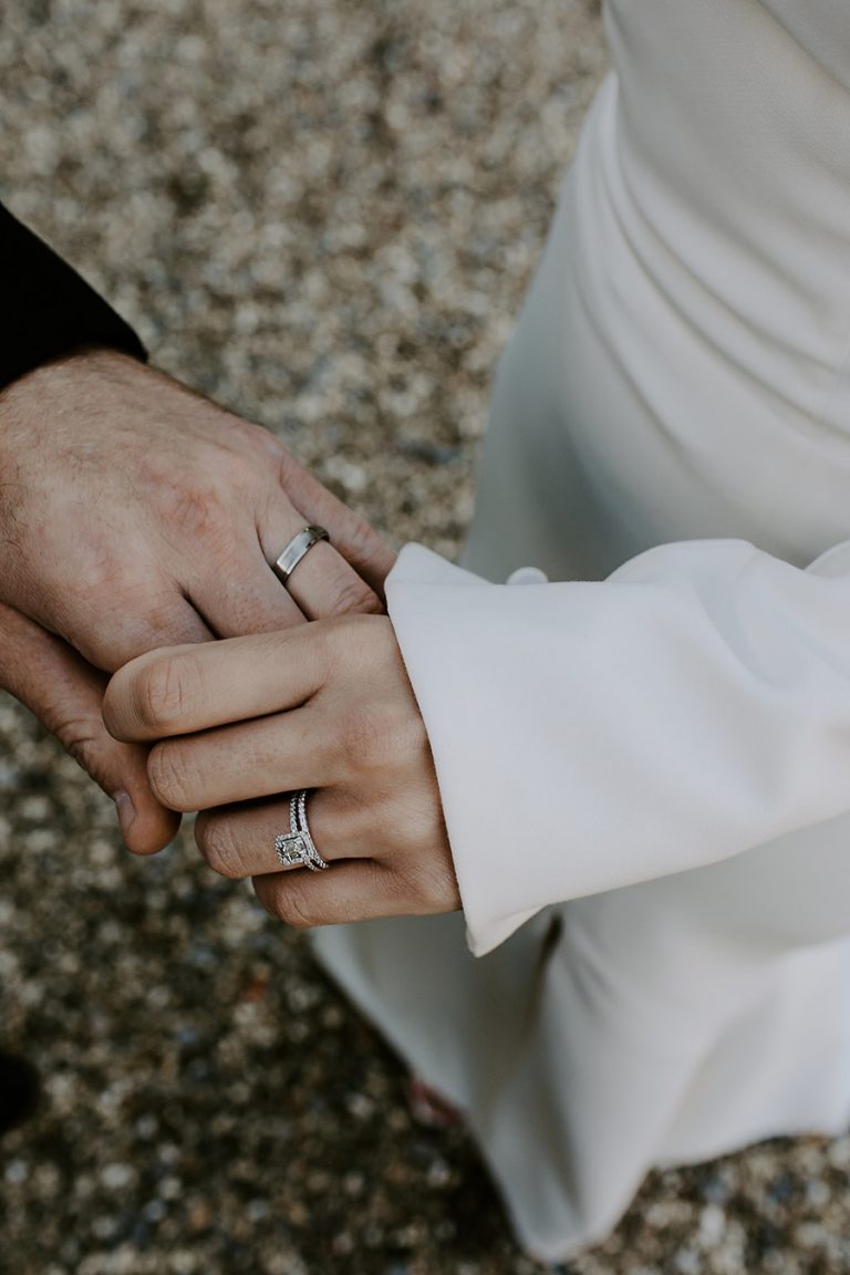 Minimalist wedding styling for an Autumnal wedding at Somerset's Elmhay Park | Love Story Inspiration wedding blog