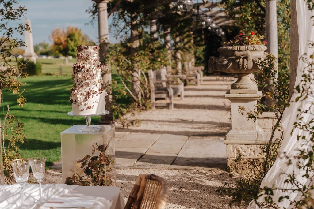 Tuscan inspired wedding inspiration | Love Story Inspiration UK Blog | Emily Hudson Photography