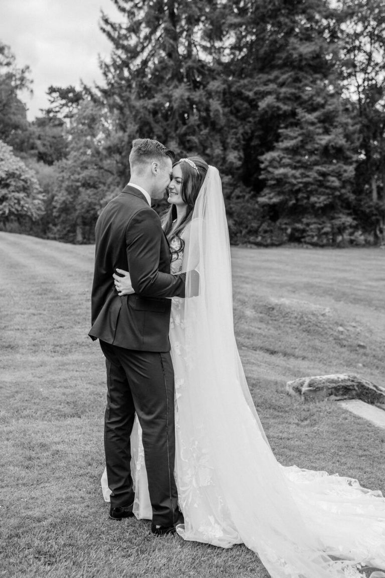 The Courtyard at Hampton Manor | Jess + Luke's Spring wedding | Jessica Raphael Photography