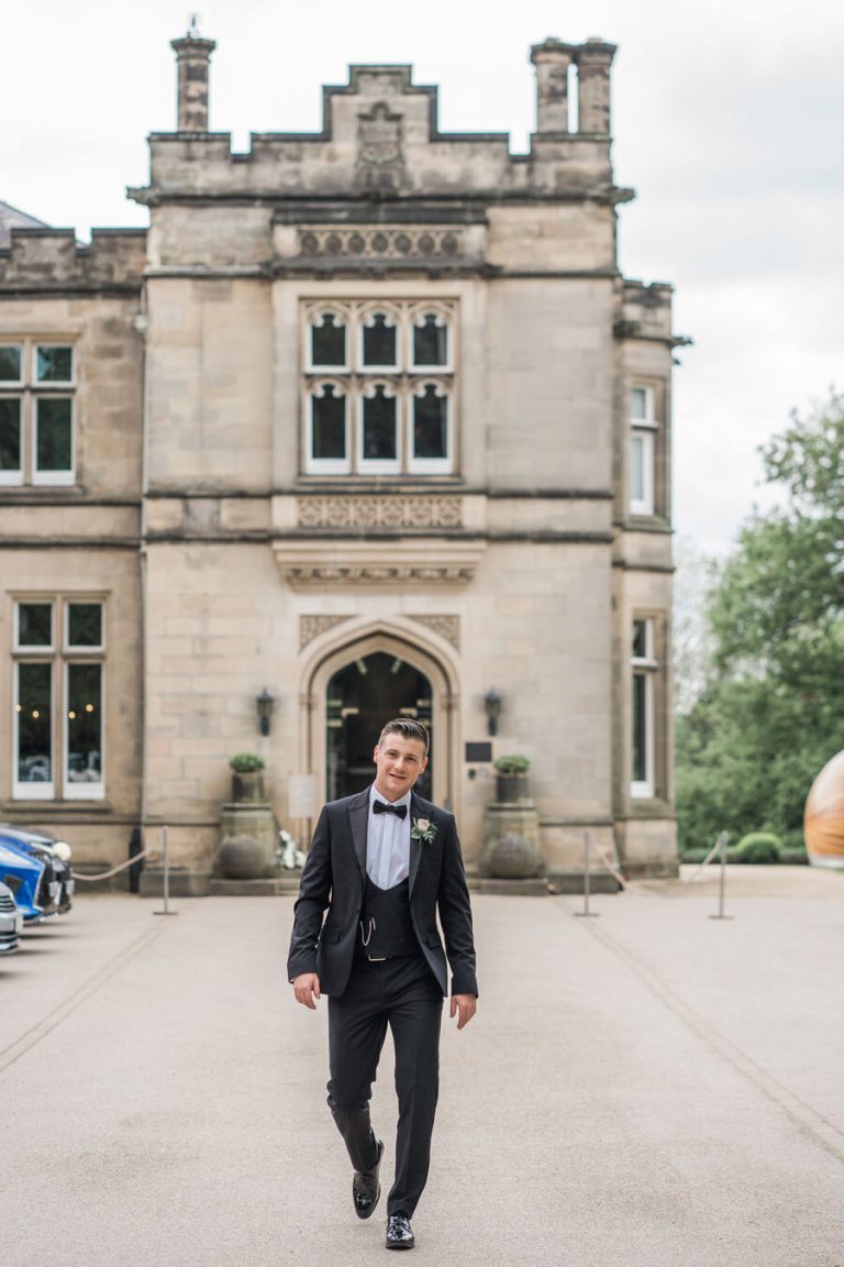The Courtyard at Hampton Manor | Jess + Luke's Spring wedding | Jessica Raphael Photography