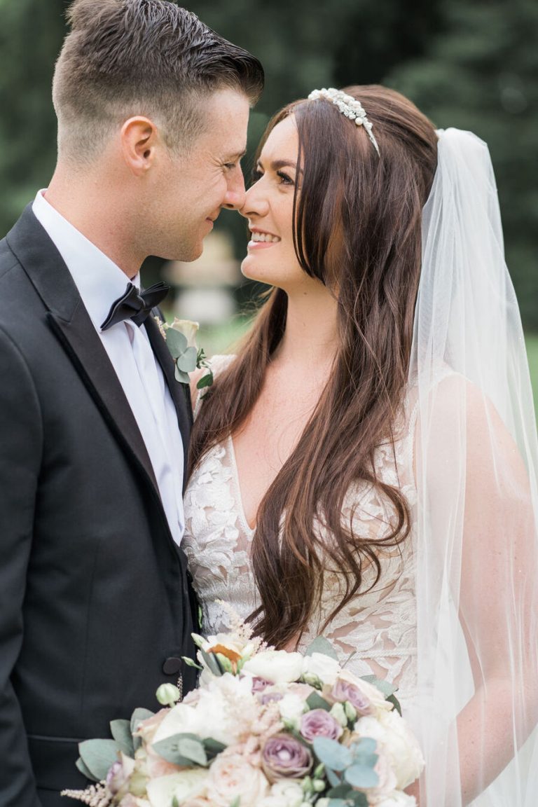 The Courtyard at Hampton Manor | Jess + Luke's Spring wedding | Jessica Raphael Photography