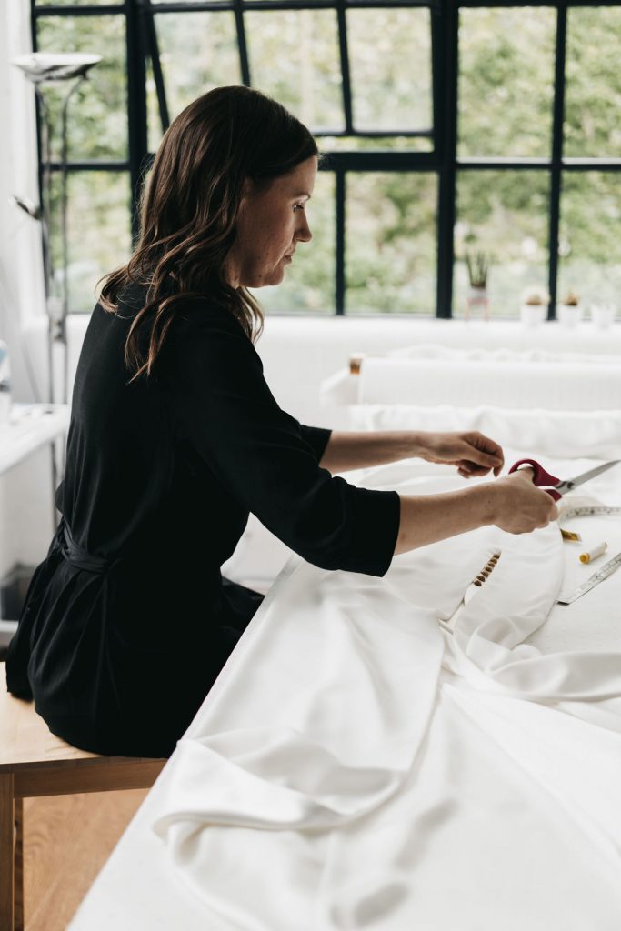 Behind the scenes with Jan Si Studios for UK wedding blog Love Story Inspiration | Zach & Grace Photography