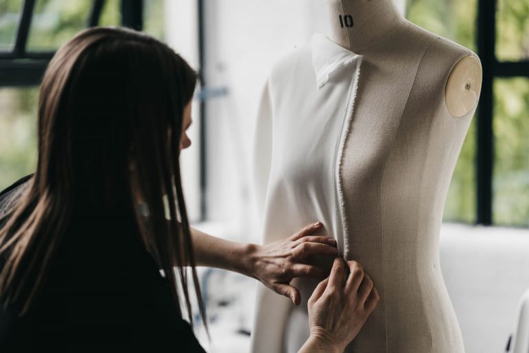 Behind the scenes with Jan Si Studios for UK wedding blog Love Story Inspiration | Zach & Grace Photography