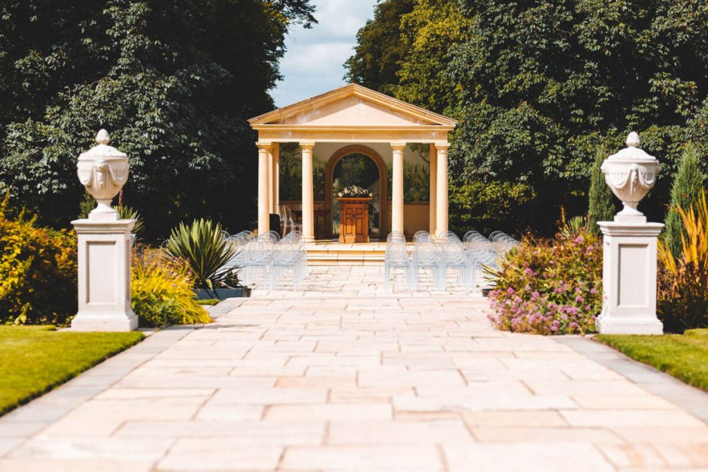 A relaxed garden party wedding at Rowton Castle | Benny Smyth Photography