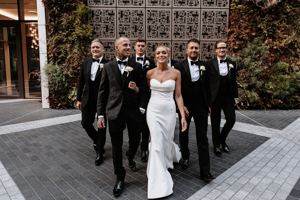 Intimate city wedding at The Ivy Tower Bridge