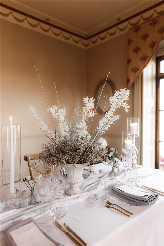 Elegant wedding inspiration for UK wedding blog Love Story Inspiration