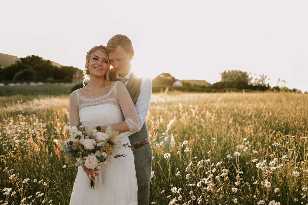 Brickhouse Vineyard wedding with rustic styling