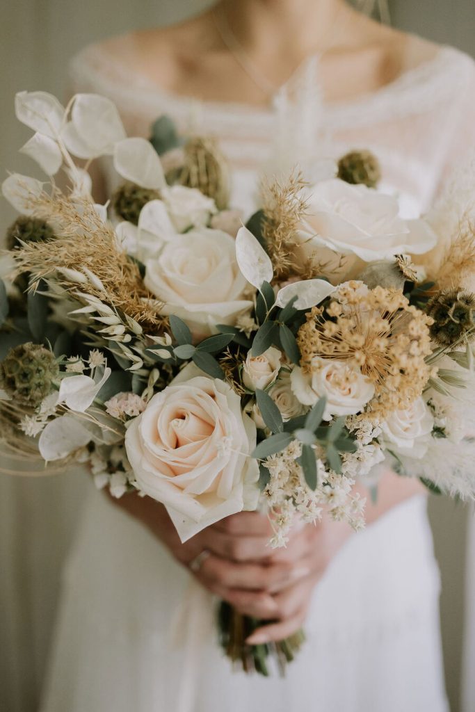 An intimate rustic wedding at Brickhouse Vineyard