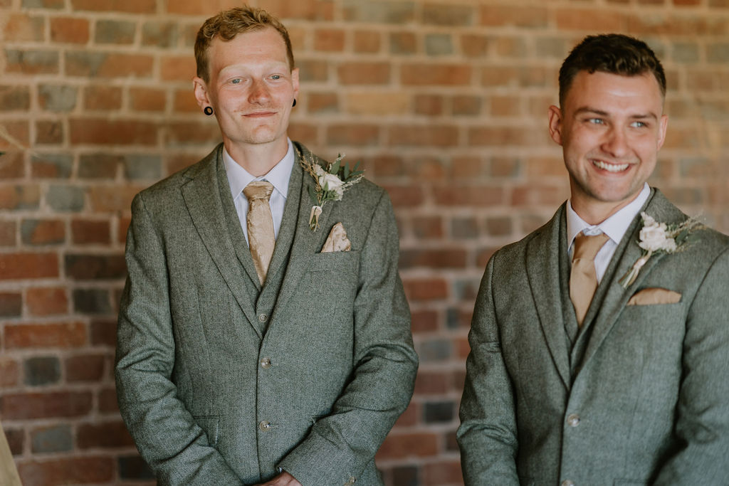 An intimate rustic wedding at Brickhouse Vineyard
