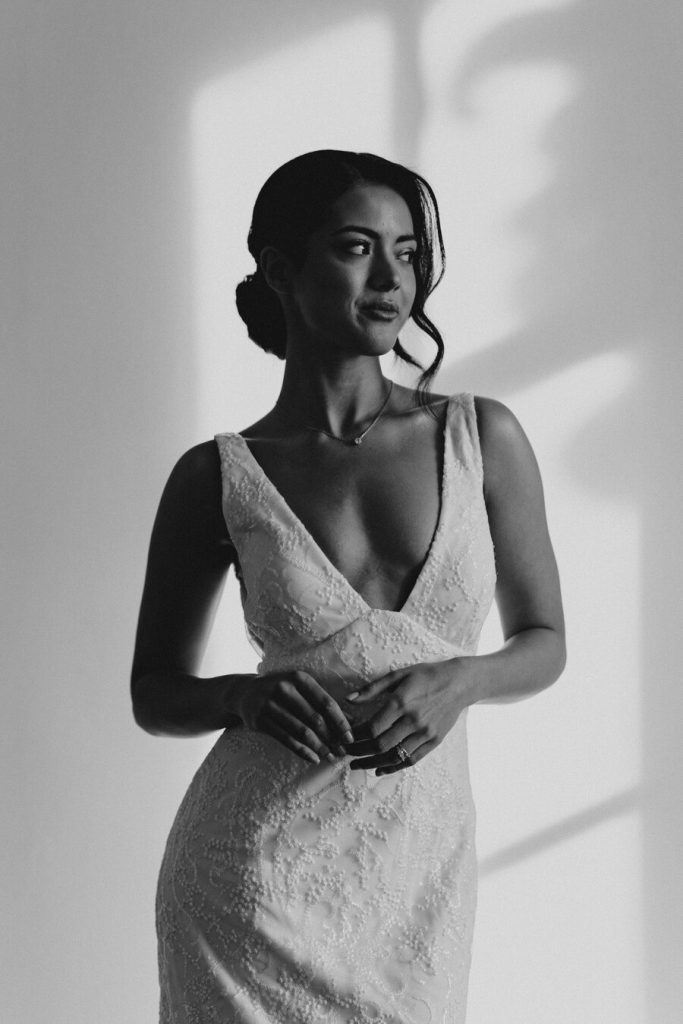 Refined and elegant bridal style for a chic city wedding | The Chamberlins Wedding Photography