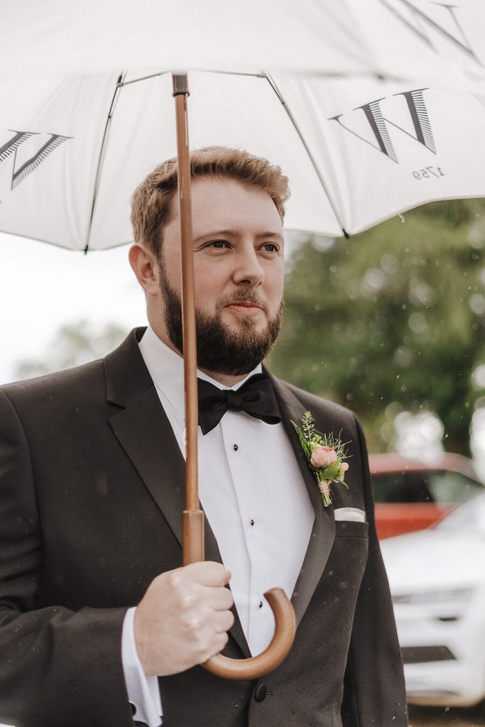A spring wedding Love Story on UK wedding blog Love Story Inspiration