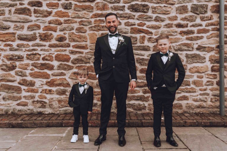 A contemporary spring wedding at Dodford Manor | Blonde Shot