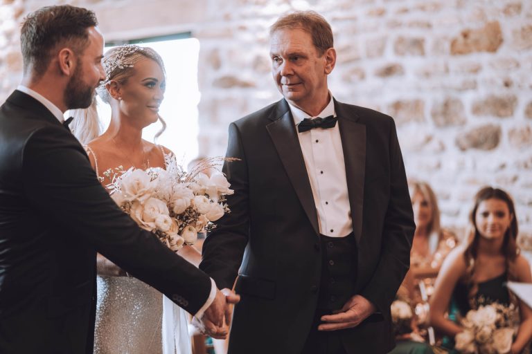 A contemporary spring wedding at Dodford Manor | Blonde Shot
