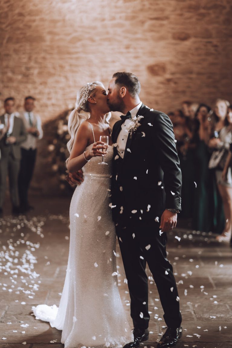A contemporary spring wedding at Dodford Manor | Blonde Shot