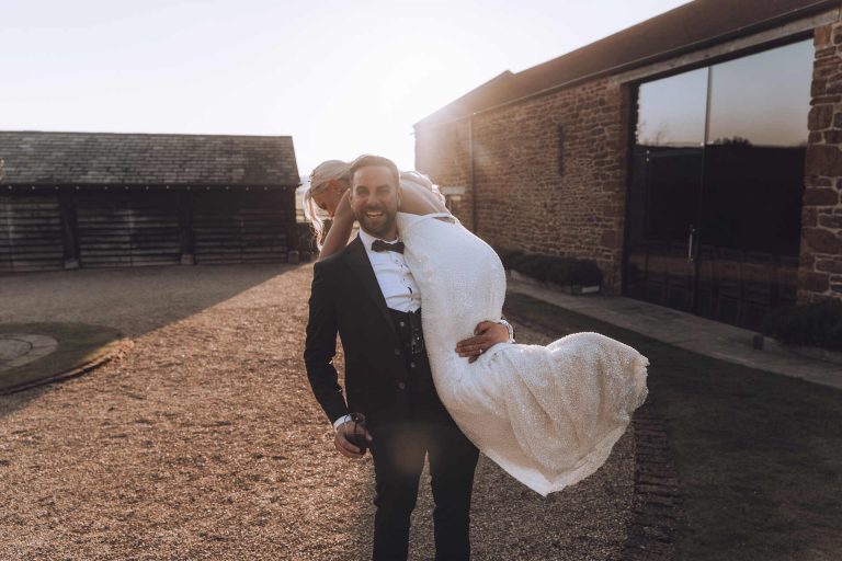 A contemporary spring wedding at Dodford Manor | Blonde Shot