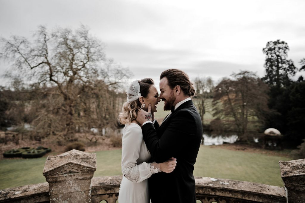 Vintage wedding inspiration with a Juliet cap
