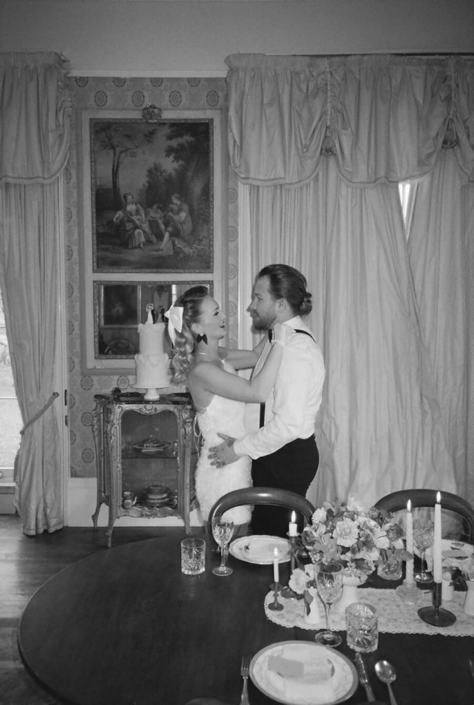 Vintage wedding inspiration with a touch of Old Hollywood glamour at Wiltshire's Purton House