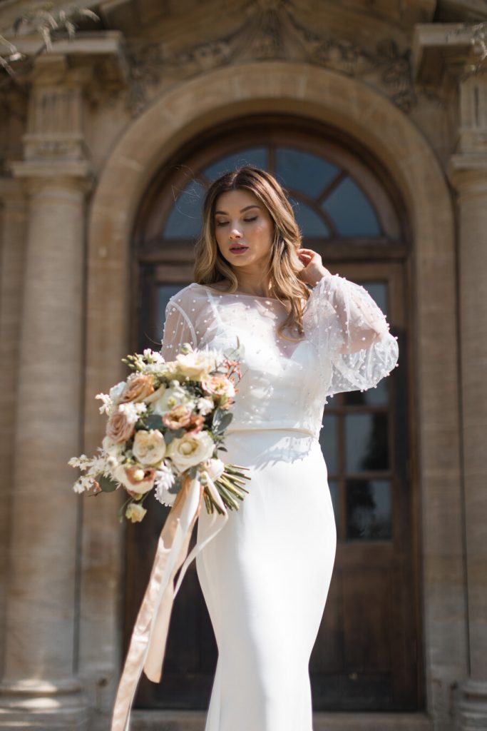 An elegant bridal editorial at Horwood House | Jun Tan Weddings
