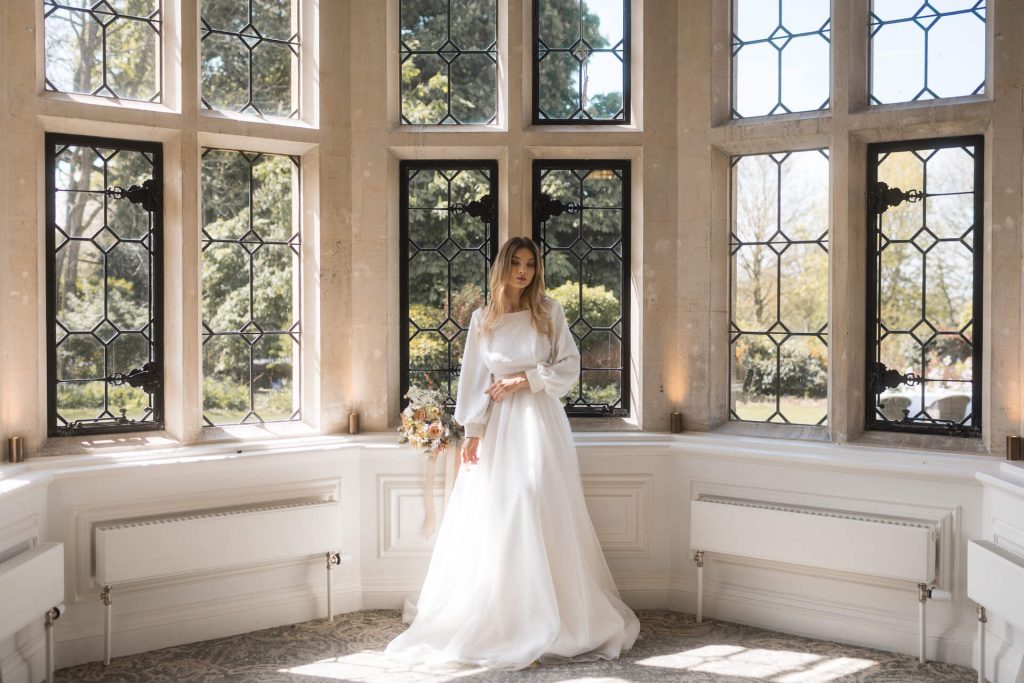 An elegant bridal editorial at Horwood House | Jun Tan Weddings
