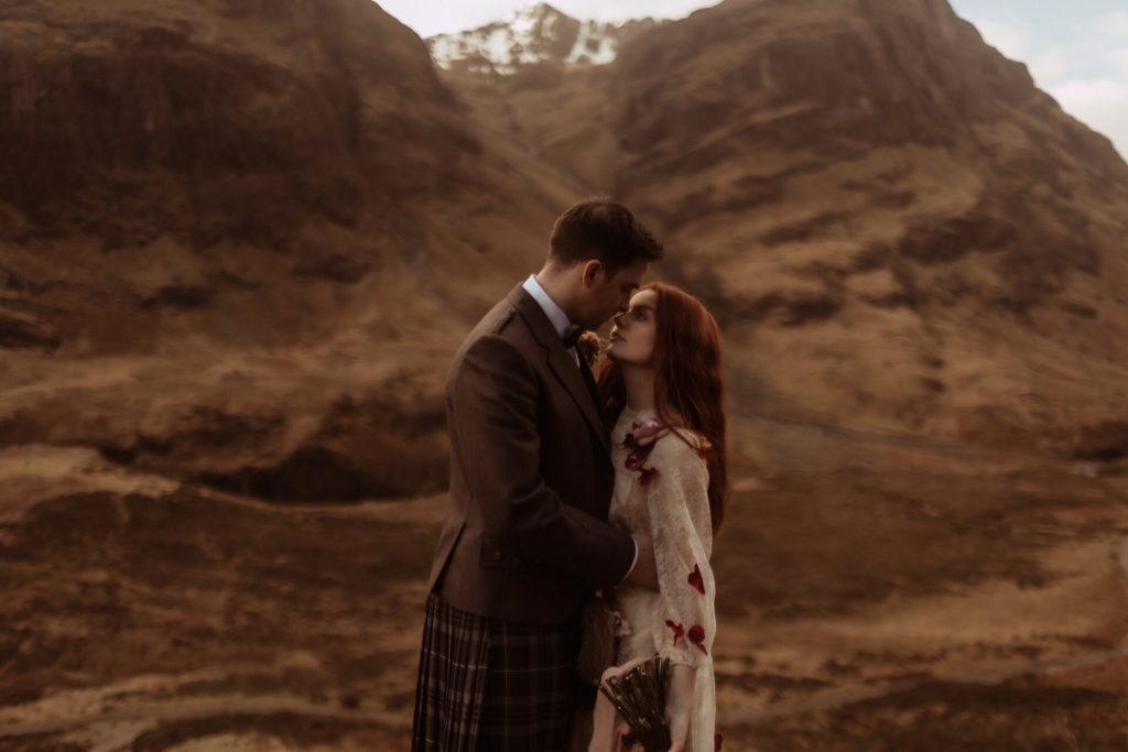 Recommended wedding photographer Esme Whiteside Photography for Love Story Inspiration