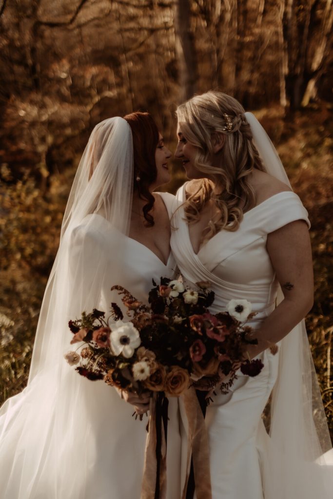 Recommended wedding photographer Esme Whiteside Photography for Love Story Inspiration