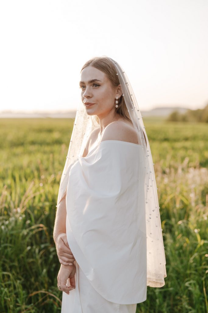 Gorgeous bride Emily wearing Bernadette's Willow dress