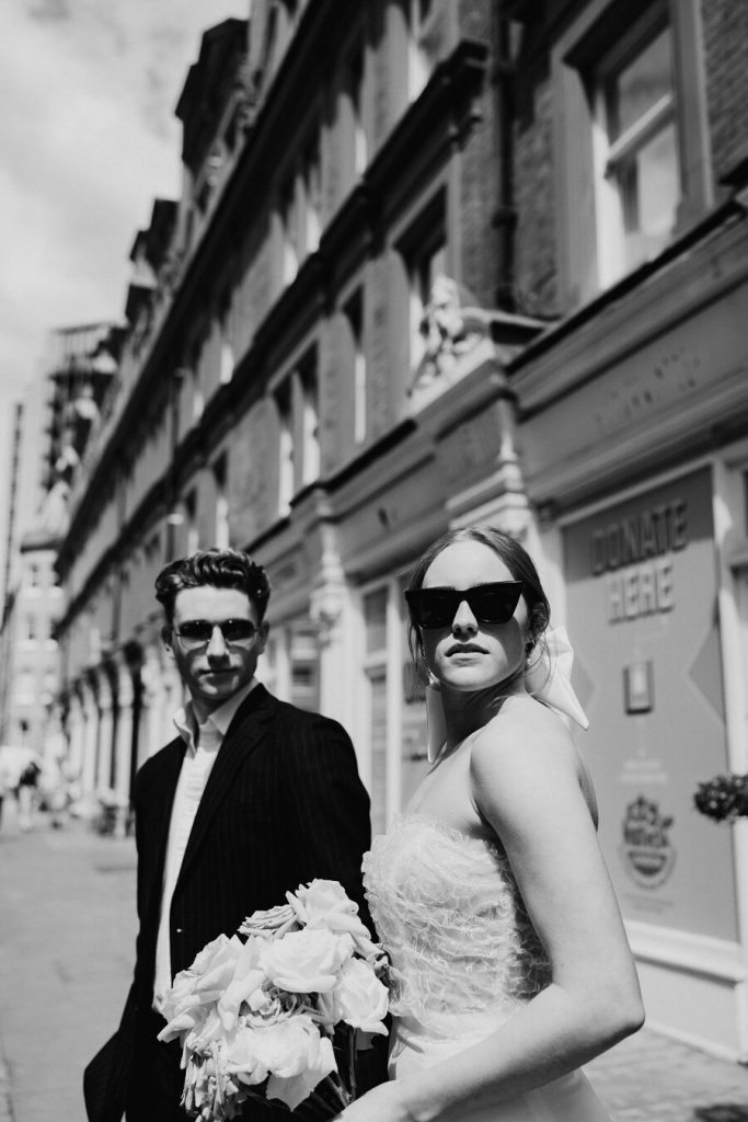 An intimate London elopement | UK wedding blog Love Story Inspiration