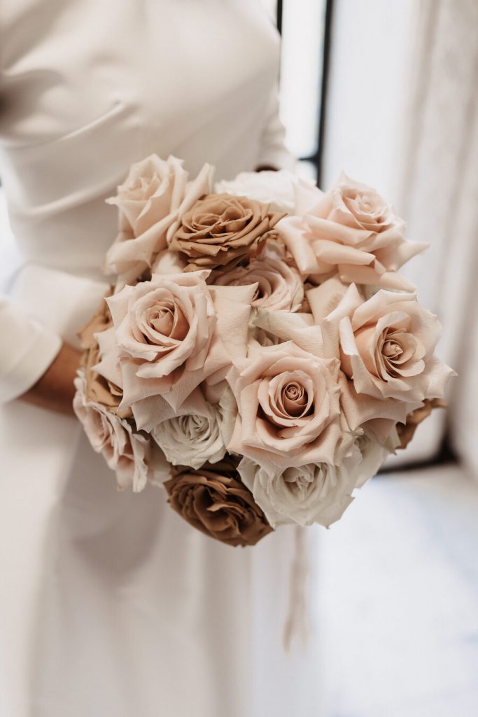An intimate elopement in London's iconic Old Marylebone Town Hall