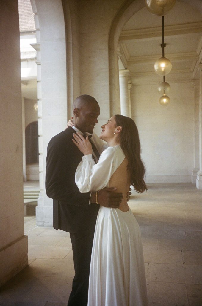 A minimalist and luxe London wedding editorial for Love Story Inspiration UK wedding blog